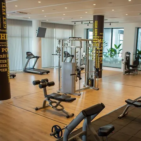 Daire Courtyard Long *