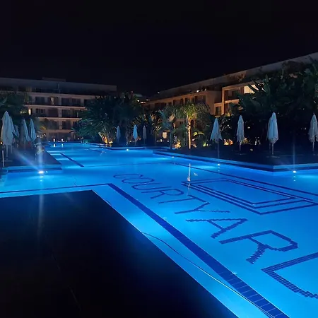 Courtyard Long *